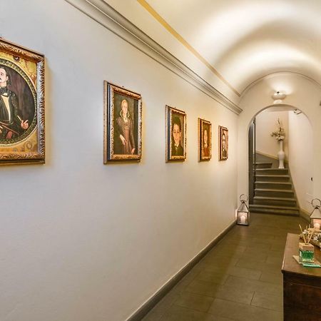 Residenza D'Epoca In Piazza Della Signoria Acomodação com café da manhã Florença Exterior foto